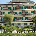 Hotel Germania 3*