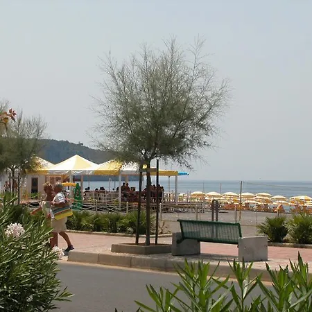 Hotel Germania 3*