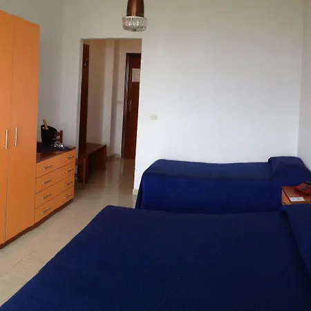 Hotel Germania 3*