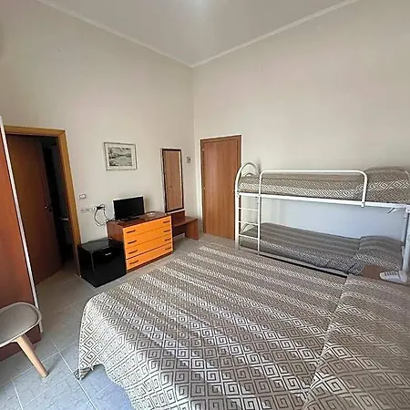 Hotel Germania 3*